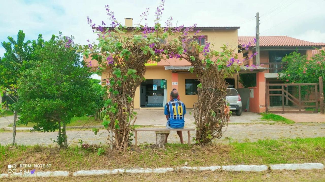 דירות Residencial Familia Milani 100 Metros Do Mar טורס מראה חיצוני תמונה